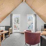 Holiday home 4 Bedroom Awesome In *