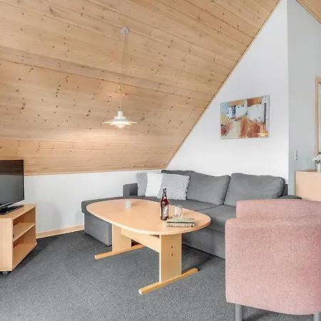 Holiday home 4 Bedroom Awesome In