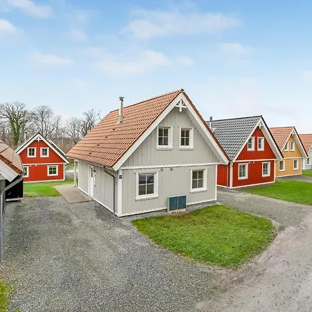 Holiday home 4 Bedroom Awesome In Grasten