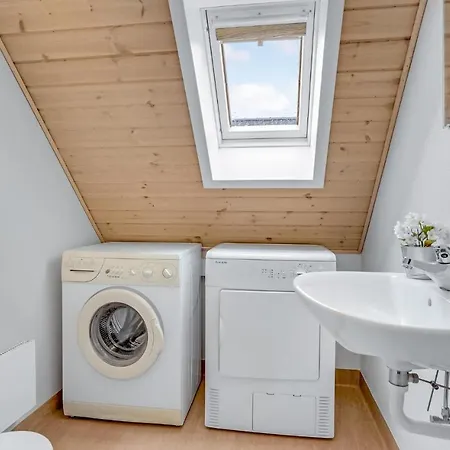Holiday home 4 Bedroom Awesome In *