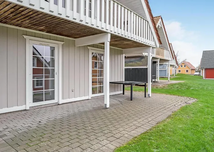 4 Bedroom Awesome In Ferienhaus Gråsten