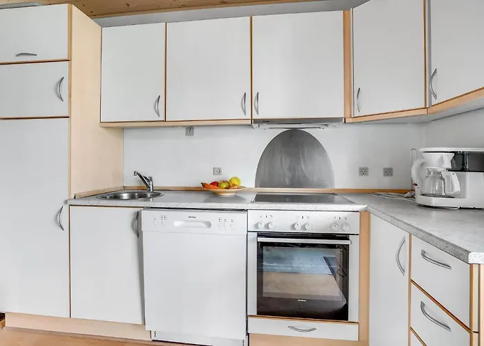 Ferienhaus 4 Bedroom Awesome In Gråsten